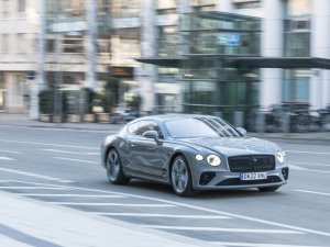 Zoveelste zwarte dag voor petrolheads: Bentley stopt met twaalfcilinder