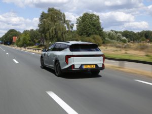Autoverkopen: gevestigde orde krijgt Tesla en China op haar bumper