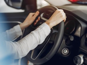 Je auto online verkopen: 4 manieren (met voor- en nadelen)