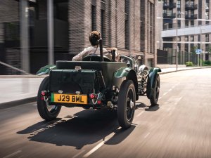 Vergeet de Renault Twizy, Opel Rocks en Birò – de gaafste elektrische stadsauto stamt uit 1929!