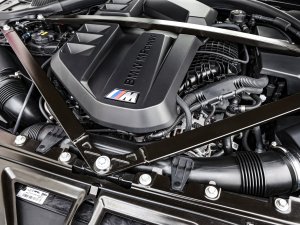 TEST: BMW M2 laat elektrische Ioniq 5 N alle hoeken van het circuit zien