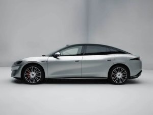 BMW en Mercedes schrikken zich een hoedje van deze nieuwe Chinese EV