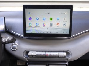 Rij in deze zeer complete EV voor 149 euro per maand
