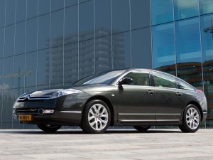 Column - 20 jaar verliefd en nu is het zover: de Citroën C6 is van mij