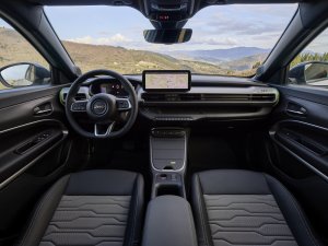 Jeep Avenger 4xe (2025) review: waarom de meest nutteloze Avenger toch de leukste is
