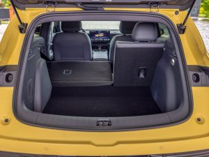 TEST - Deze luxe concurrent van de Volkswagen ID.3 is verdacht goedkoop