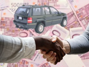Tweedehands auto kopen bij particulier of dealer? Lees hier de tips - Autoreview.nl
