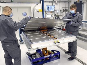 China wil vaart maken met superaccu, maar fabrikanten trappen keihard op de rem
