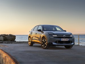 Citroën C4 test - origineler dan de Golf (en hij wint op nóg een onderdeel)