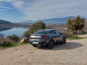 Elektrische Citroën e-C4 X (2023) review: eigenzinnig of een beetje dom?