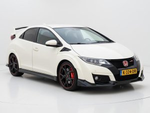 Koop jij deze mooiste Golf GTI van Marktplaats of een van z'n concurrenten?