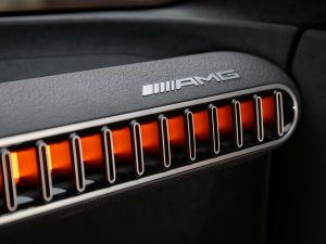 Mercedes-AMG Concept GT XX knalt heftige toekomst binnen - met vette knipoog naar vroeger