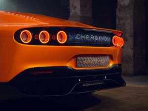 Mercedes-AMG Concept GT XX knalt heftige toekomst binnen - met vette knipoog naar vroeger