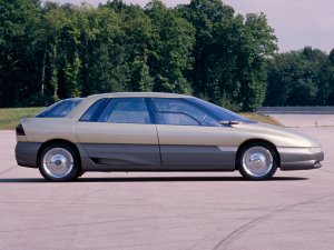 Hoe de Renault Mégane begon als snelle limousine