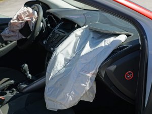 Rijverbod voor 1,7 miljoen auto’s wegens ontploffingsgevaar - zit jouw merk er ook tussen?