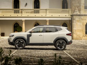 Met deze zevenzitter wil Dacia de Skoda Peaq en Peugeot E-5008 uitdagen