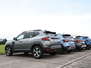 TEST- Op dit punt maakt de Dacia Duster gehakt van de Volkswagen T-Cross, Seat Arona en Kia Stonic