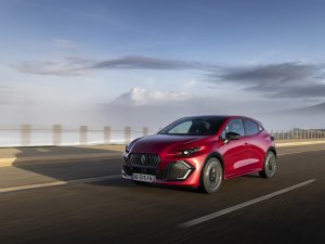 Renault Clio review (2025)