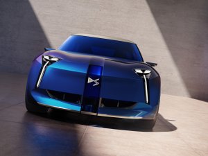 DS gooit roer om en komt eindelijk met een auto met hitpotentie