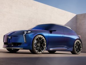 DS gooit roer om en komt eindelijk met een auto met hitpotentie