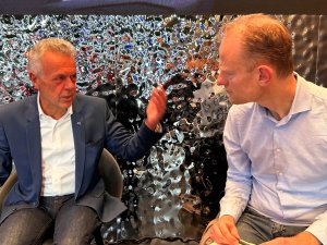 DS no 4 facelift (2025) in de schaduw van veel groter Frans nieuws
