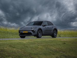 Review goedkoopste Porsche: Macan Electric RWD (2025) - 100 pk meer dan de engste Porsche ooit