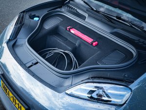 Review goedkoopste Porsche: Macan Electric RWD (2025) - 100 pk meer dan de engste Porsche ooit