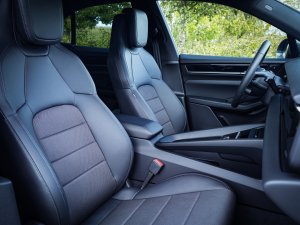 Review goedkoopste Porsche: Macan Electric RWD (2025) - 100 pk meer dan de engste Porsche ooit