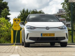 TEST tweedehands Volkswagen ID.3 vs. Hyundai Ioniq 5: verstandige tussendoortjes of beter laten staan?