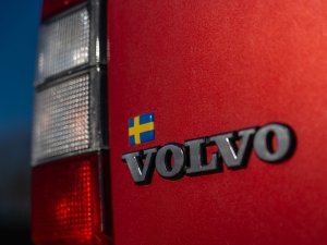Thom is al 60 jaar verliefd op Volvo: "Noem het maar mijn handicap"