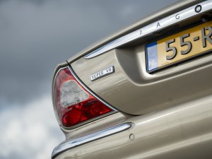 Jaguar-rijder Mathijs: "BMW is voor mij synoniem voor ellende"