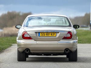 Jaguar-rijder Mathijs: "BMW is voor mij synoniem voor ellende"