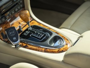Jaguar-rijder Mathijs: "BMW is voor mij synoniem voor ellende"