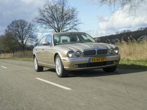 Jaguar-rijder Mathijs: "BMW is voor mij synoniem voor ellende"