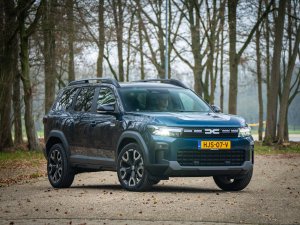 Met deze zevenzitter wil Dacia de Skoda Peaq en Peugeot E-5008 uitdagen