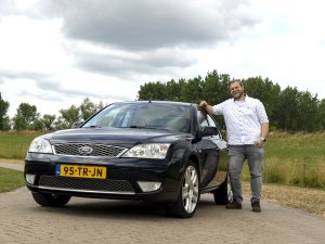 Martijn over zijn zescilinder Ford: 'Sommigen verklaren me voor gek met mijn zuipschuit'