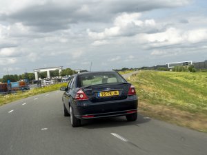 Martijn over zijn zescilinder Ford: 'Sommigen verklaren me voor gek met mijn zuipschuit'