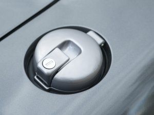 Marc heeft de snelste Fiat ooit en krijgt bewonderende blikken van Ferrari-rijders