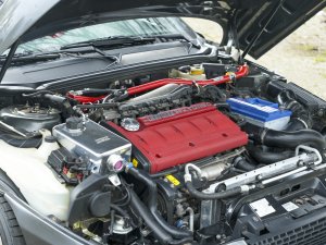 Marc heeft de snelste Fiat ooit en krijgt bewonderende blikken van Ferrari-rijders