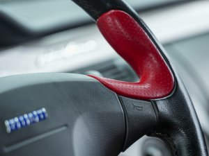 Marc heeft de snelste Fiat ooit en krijgt bewonderende blikken van Ferrari-rijders