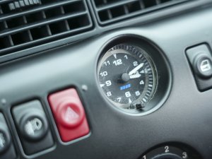 Marc heeft de snelste Fiat ooit en krijgt bewonderende blikken van Ferrari-rijders