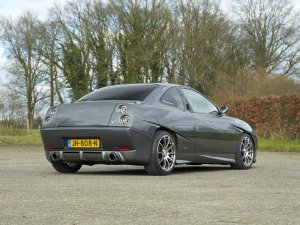 Marc heeft de snelste Fiat ooit en krijgt bewonderende blikken van Ferrari-rijders