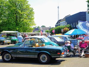 Een stad vol oude auto’s