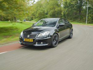 Tom over zijn bijzondere Suzuki: 'Hij tekt meer bekijks dan een Porsche'