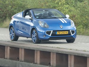 Jan over zijn roadster: "Deze Renault is bijn net zo snel als een Ferrari!"