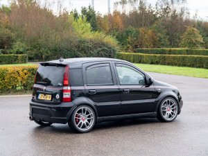 Willem over zijn Fiat Panda 100 HP: 'De motor heb ik de Ferrari-behandeling gegeven.'