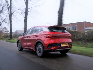 Leasebranche waarschuwt: ‘automarkt door EV-transitie op instorten’