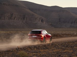 Slangen, schorpioenen, spanning: dwars door Marokko met een Mazda CX-60