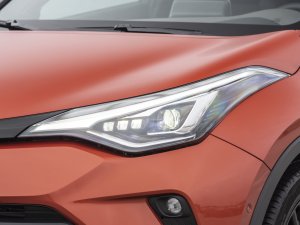 Eerste review Toyota C-HR 2.0 High Power Hybrid (2020)