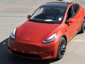 Tesla bouwt 1 miljoenste elektrische auto